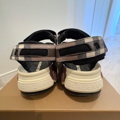 【美品】Burberry Arthur サンダル チョコレートブラウン×ヴィンテージチェックの画像