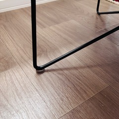 ラウンドローテーブルソファテーブルの画像