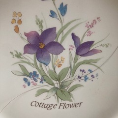 皿　約23センチ　お花柄の画像