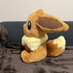 イーブイの巨大ぬいぐるみの画像