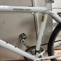 驚きの値段での商品をすべて WEEKEND BIKES ウィークエンドホワイトクロスバイクま26インチ 自転車本体