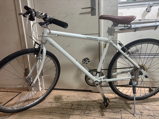WEEKEND BIKES ウィークエンドホワイトクロスバイクま26インチ