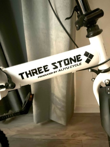 【美品・鍵&ケース付】 折りたたみ自転車 ホワイト 町田市引き取り限定 美品・鍵&ケース付】 折りたたみ自転車 ホワイト 町田市引き取り限定