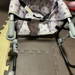 ベビー椅子の画像