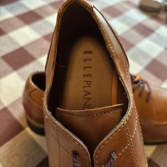 ELLEマドラス紳士靴新品の画像