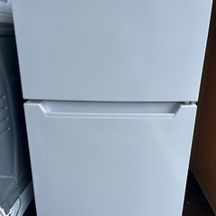 22年製　ヤマダ冷蔵庫87L
