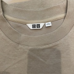 UNIQLOTシャツの画像