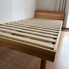 シングルベッドフレーム