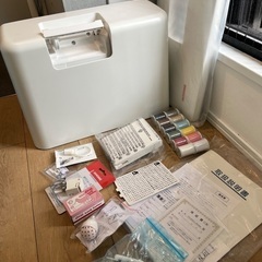 janome未使用ミシン　備品付きの画像