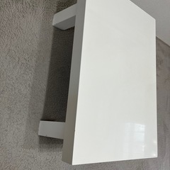 テーブル　白