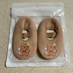 新品　ベビー　ルームシューズ　滑りどめつき