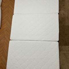 三つ折りマットレス　セミダブル　アイリスオーヤマ　エアリー