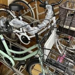 梅雨シーズン終わったけれど特価販売継続しておきますです。新車◆◆26インチ軽快車◆オートライト・変速付き・チャイルドシート対応モデルの画像