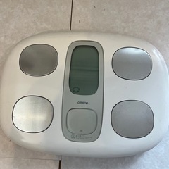 オムロン　体重計　体脂肪計