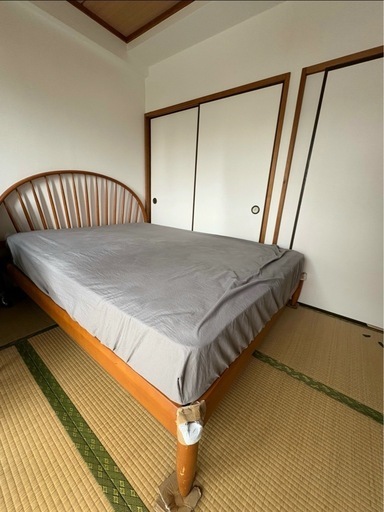 クイーンベッドフレームの中古が安い！激安で譲ります・無料で