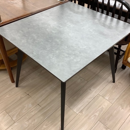 ダイニングテーブルのご紹介！(トレファク寝屋川)