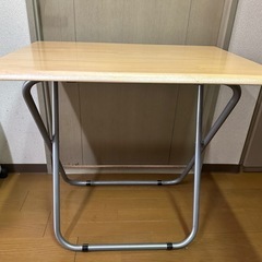 折りたたみテーブル＋バスタオル掛け