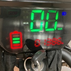 EVスクーター最高49km/h｜カゴ・ミラー付属｜現地引き渡し可　　　　　　　　 の画像