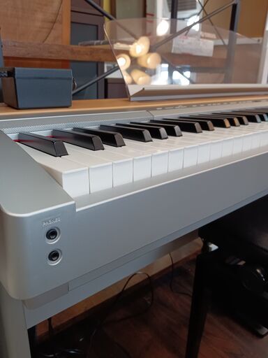 YAMAHA 電子ピアノ 88鍵盤 P-140 ヤマハ 椅子付 2005年製 サイズ（約