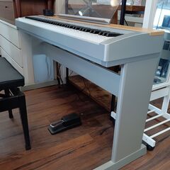 YAMAHA 電子ピアノ 88鍵盤 P-140 ヤマハ 椅子付 2005年製 サイズ（約）幅