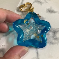 ③ レジンシャカシャカキーホルダーの画像