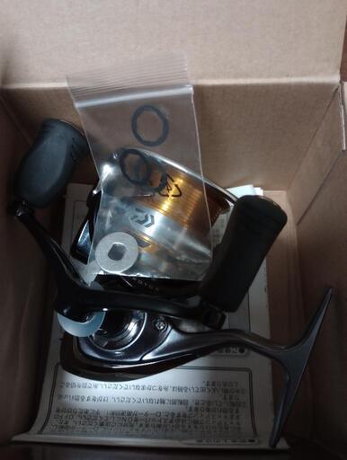 スピニングリール