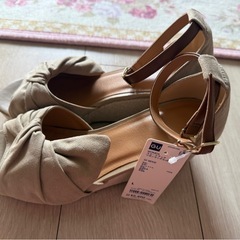 [新品未使用]GUヒールサンダルLの画像