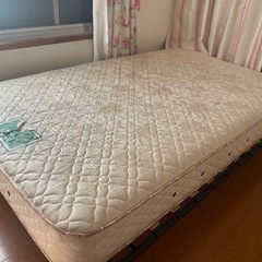ベッド