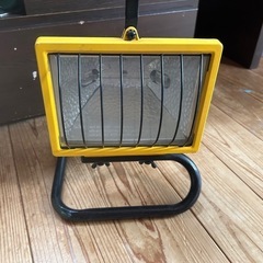 投光器