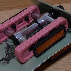 wellgo フラットペダル ピンク 未使用 自転車の画像