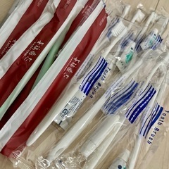 【新品未開封】歯ブラシ 20本セット 歯磨き粉付き④の画像