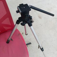 中古品の三脚