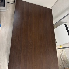 テーブル