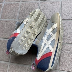 アシックス　19センチの画像