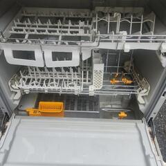 パナソニック 食器洗い乾燥機 NP-TR9-W ホワイト 目安6人分 2017年製の画像