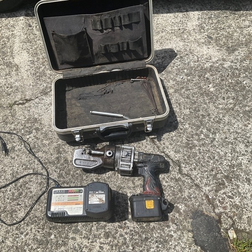 コードレス鉄筋カッター