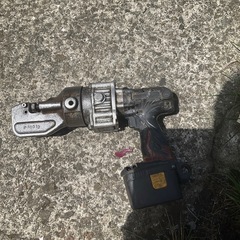 コードレス鉄筋カッターの画像