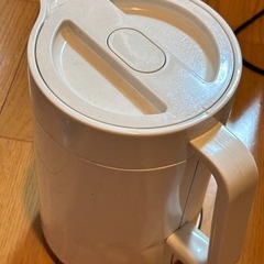電気ケトル の画像