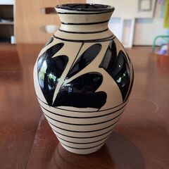 モノクロ花瓶