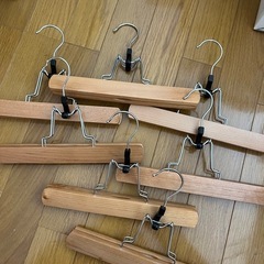 ハンガー　ボトムス用　木製