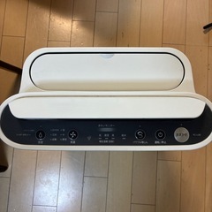 SHARP 空気清浄機 ホワイト　KC-D50の画像