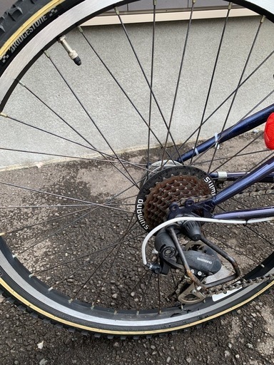 再出品しています。】ブリヂストン自転車26インチ小学4〜6年生くらい