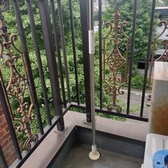 物干しざおのスタンド 突っ張り型