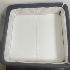 双子用ベビーベットの画像