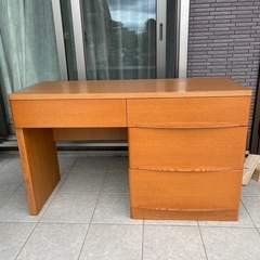 ドレッサー　　机　収納

