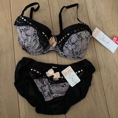 新品タグ付き　ブラショーツセット　C75L