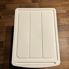 衣装ケース ２個の画像