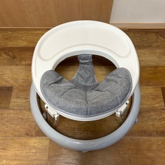 歩行器　グレーの画像