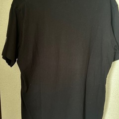 ユニクロのtシャツの画像