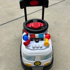 子供乗用パトカーの画像